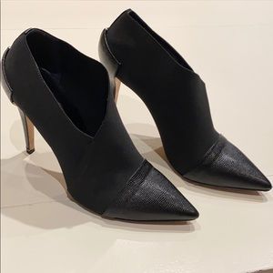 Diane von Furstenberg black lizard/elastic bootie